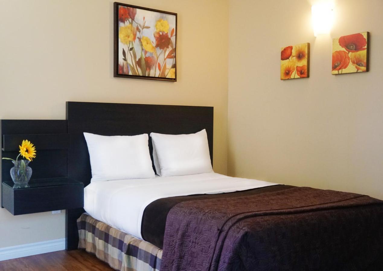 Motel Des Cedres แชร์บูร์ก ภายนอก รูปภาพ