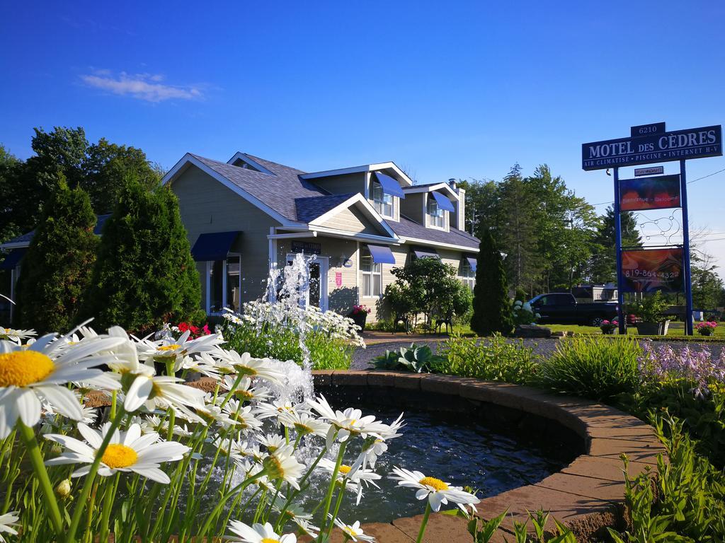 Motel Des Cedres แชร์บูร์ก ภายนอก รูปภาพ
