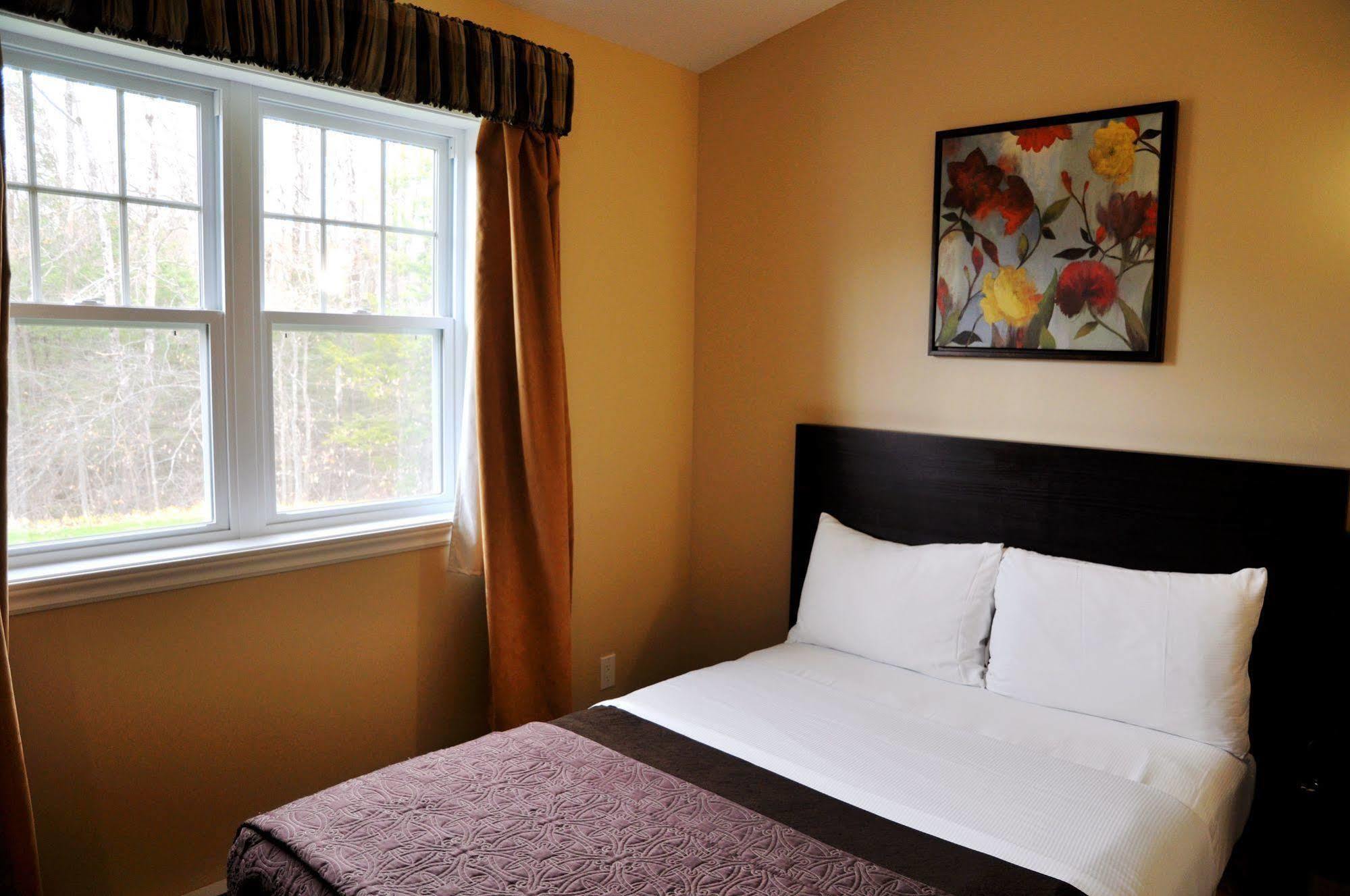 Motel Des Cedres แชร์บูร์ก ภายนอก รูปภาพ